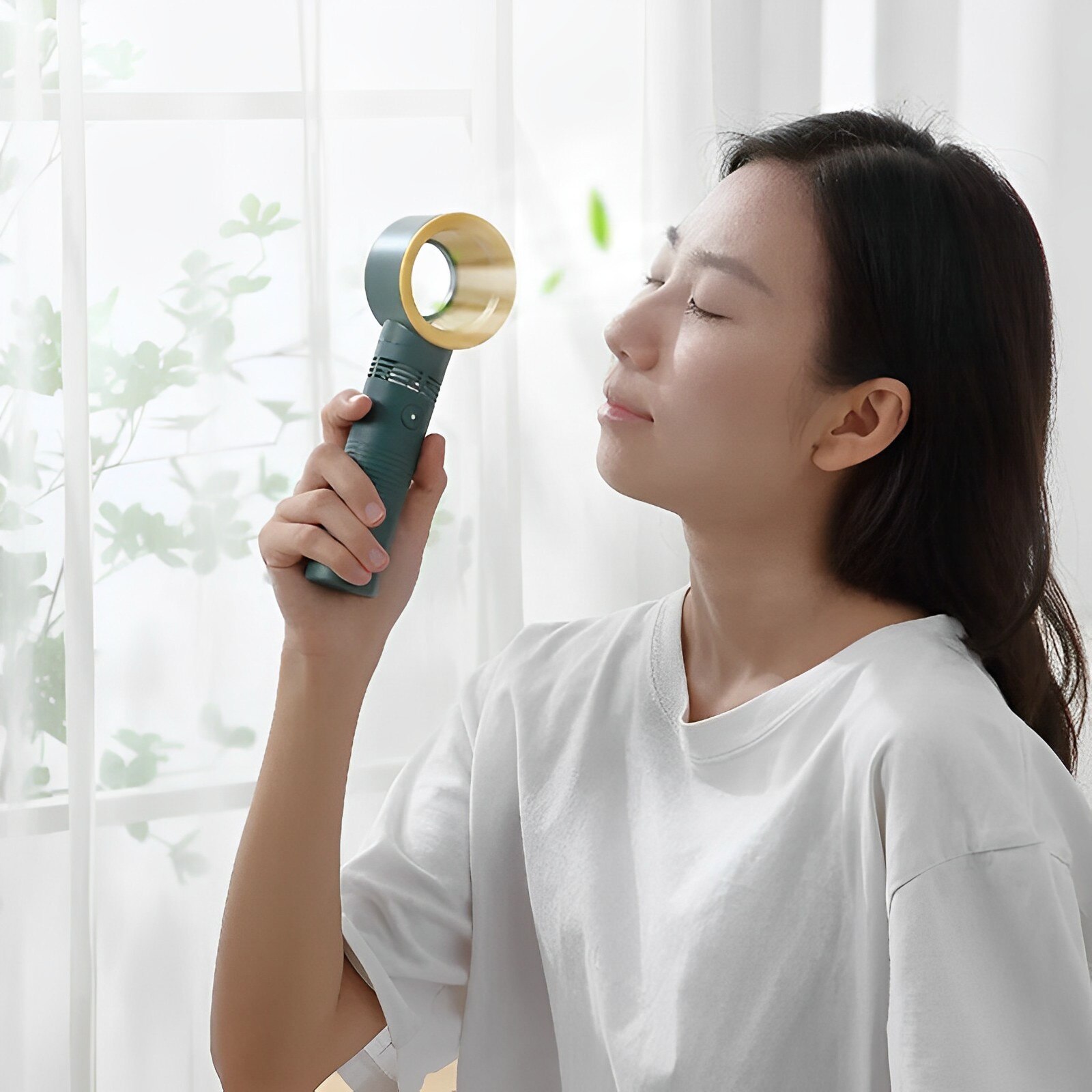 Ventiladore Portátil de Mesa Recarregável Três Velocidades